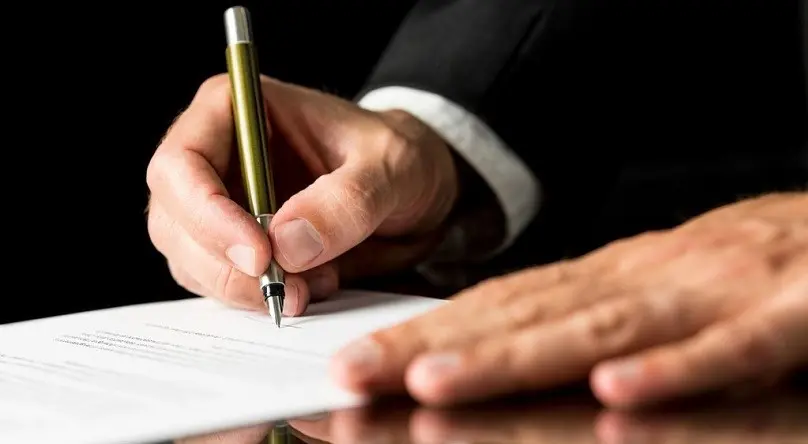 انواع شرایط ضمانت نامه بانکی چیست؟ | وکلای ایران - 8 آذر 1404